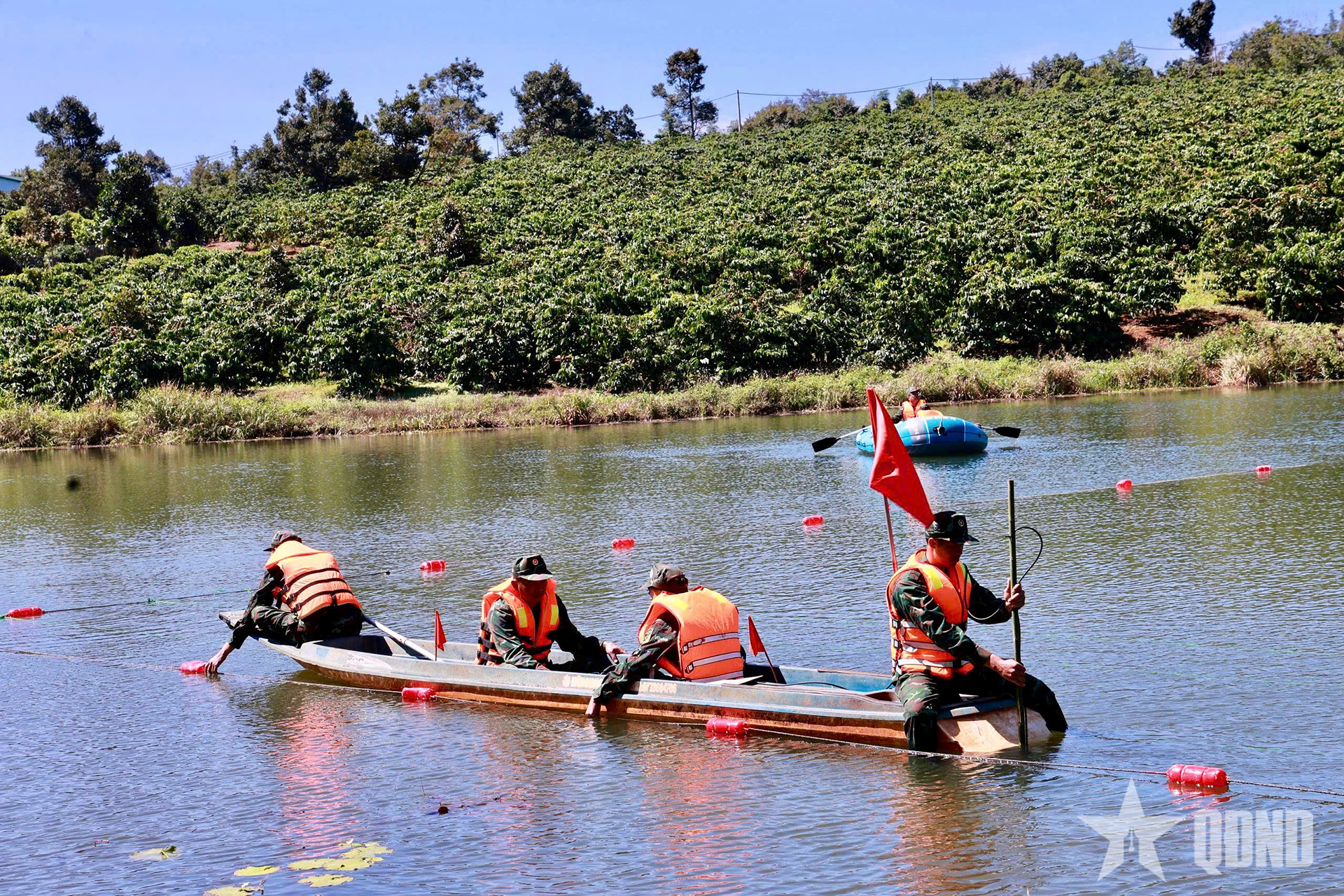Kiểm tra năng lực xử lý bom mìn tại Binh đoàn 16